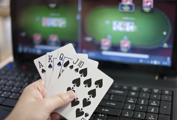Tampilan slot online dengan tema beragam warna-warni dan fitur bonus